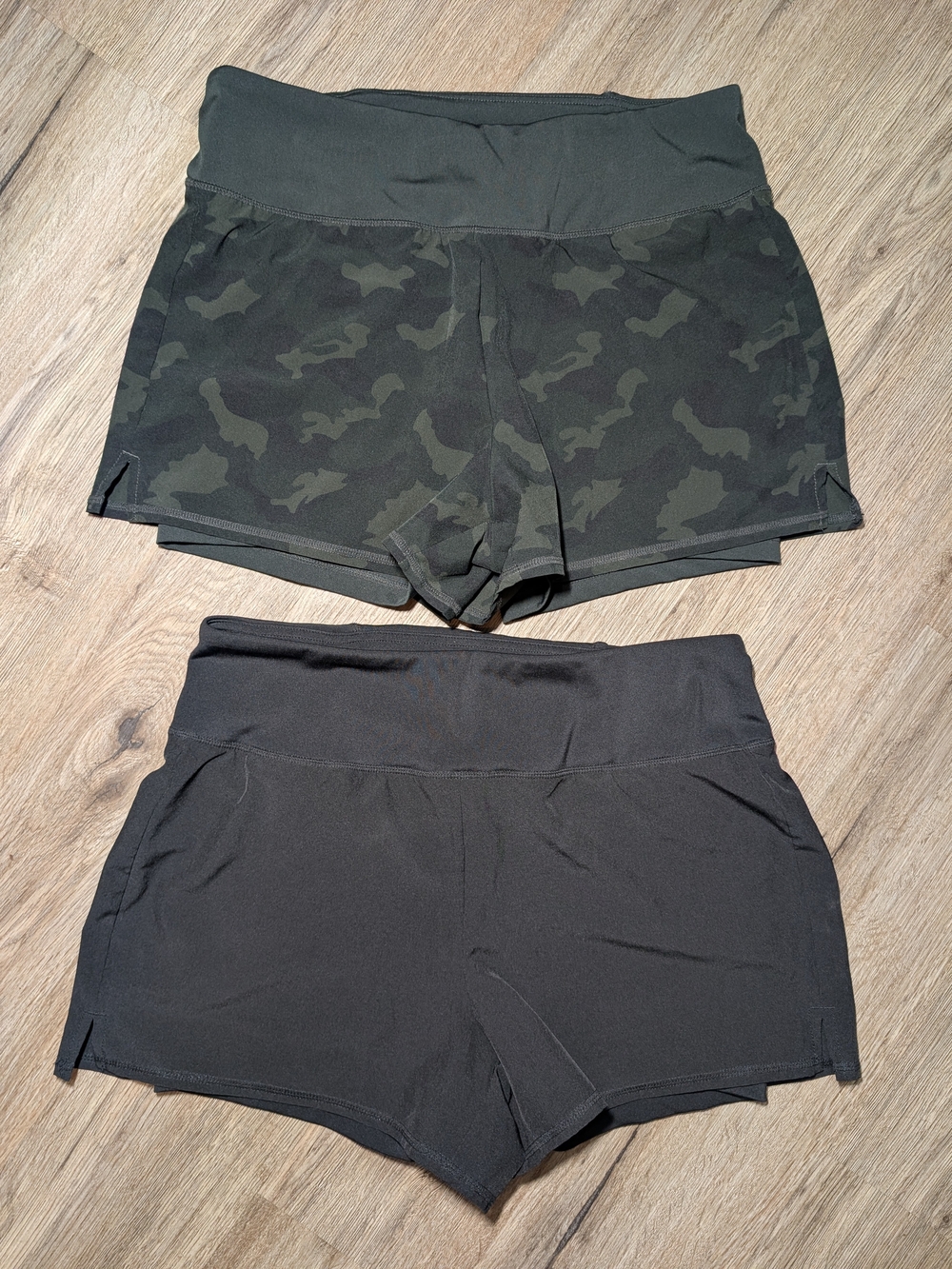 90 Degree Lined Athletic Running Shorts Bundle Black & Green Camo Women's MD